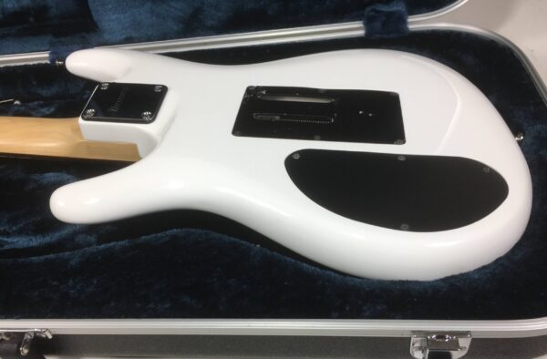 Ibanez JS140-WH Joe Satriani Signature con pickup Sustaniac