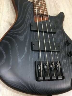 Ibanez SR670 Silver Wave Black Flat