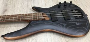 Ibanez SR670 Silver Wave Black Flat