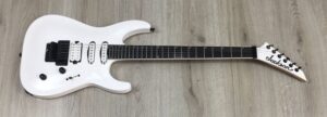 Jackson Pro Plus Series Soloist SLA3 Snow White