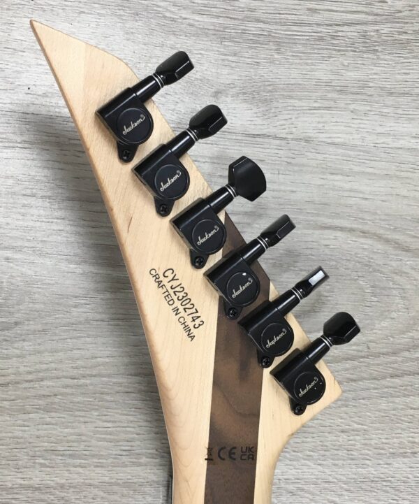 Jackson Pro Plus Series Soloist SLA3 Snow White