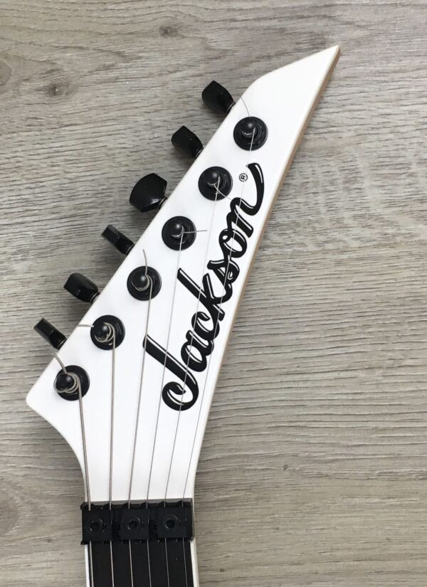 Jackson Pro Plus Series Soloist SLA3 Snow White