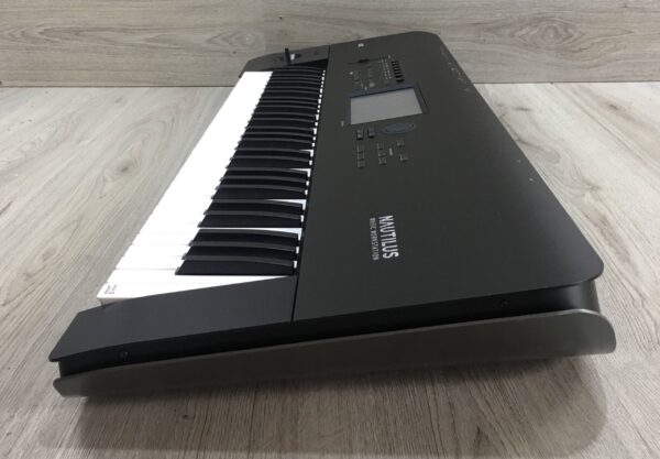 korg Nautilus 61