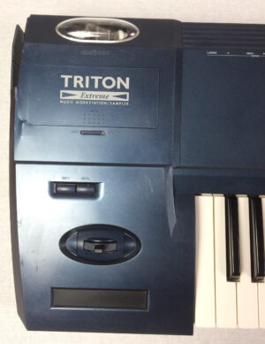 Korg Triton Extreme 76