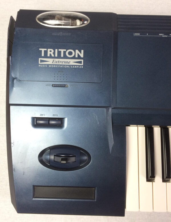 Korg Triton Extreme 76