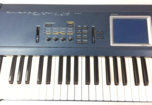 Korg Triton Extreme 76