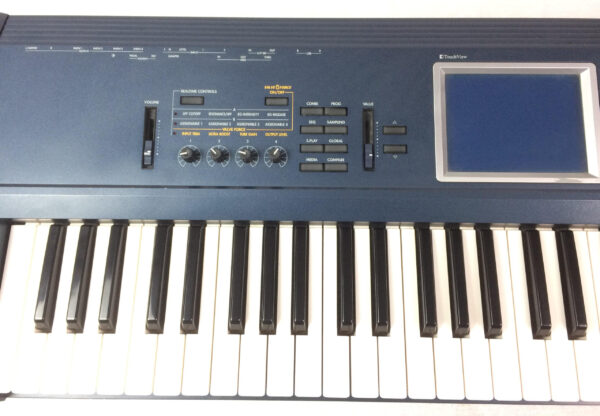 Korg Triton Extreme 76