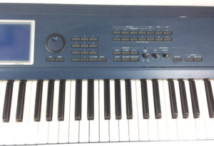 Korg Triton Extreme 76