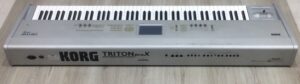 Korg Triton ProX con flight