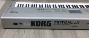 Korg Triton ProX con flight