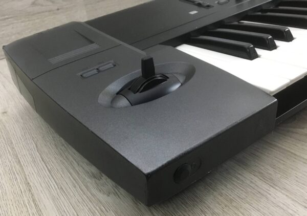 Korg Triton TR 76