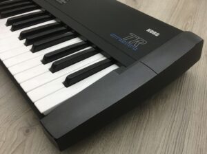 Korg Triton TR 76