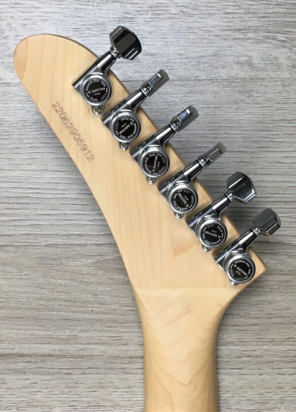 Kramer Baretta Special Maple Freatboard Purple + EMG Bonecrusher