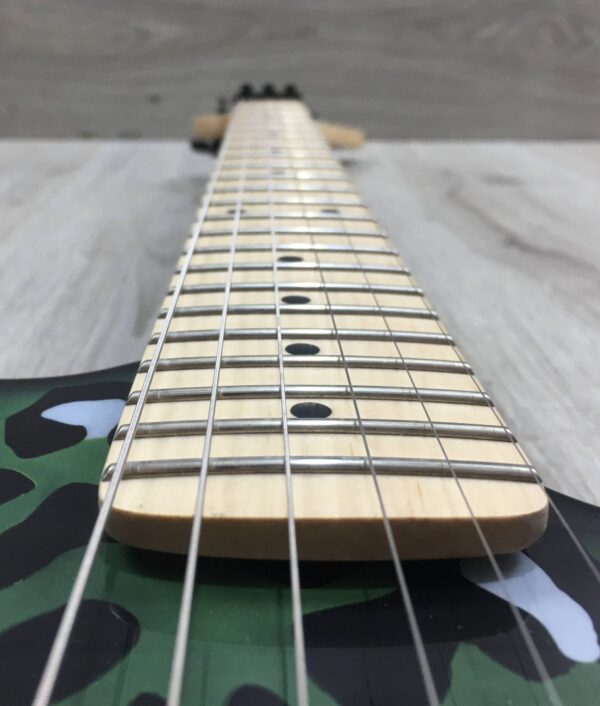 Kramer Guitars Feral Cat