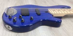 Lakland Skyline 55-02 Deluxe Trans Blue + custodia mono