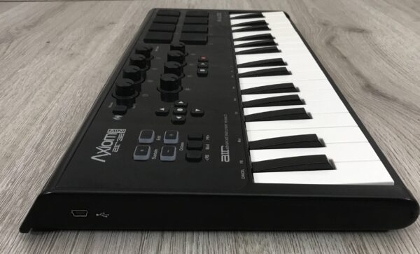 M-Audio Axiom AIR Mini 32