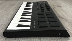 M-Audio Axiom AIR Mini 32
