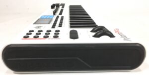M-udio Axiom Pro 49