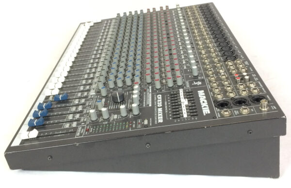 Mackie CFX20
