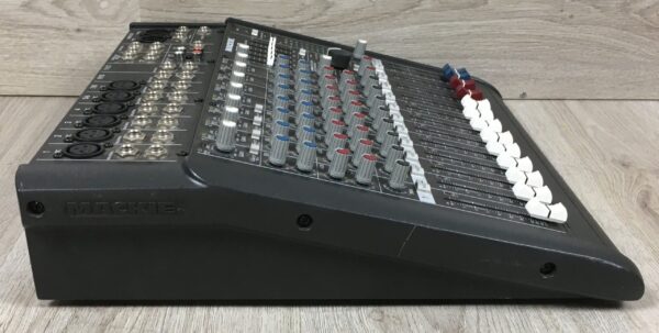 Mackie DFX 12 Mixer