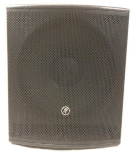 Mackie SRM 1801 500W con custodia