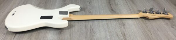 Marcus Miller P7 Antique White Blonde Left