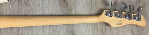 Marcus Miller P7 Antique White Blonde Left