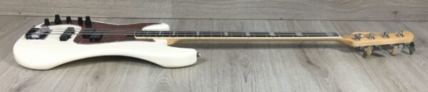 Marcus Miller P7 Antique White Blonde Left