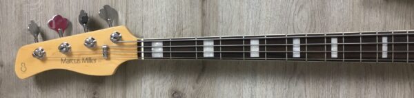 Marcus Miller P7 Antique White Blonde Left