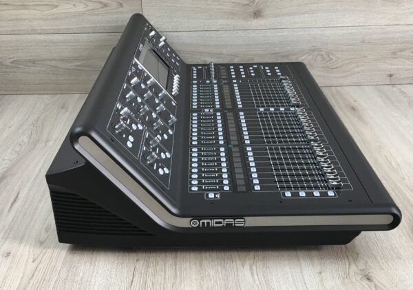 Midas M32 Live