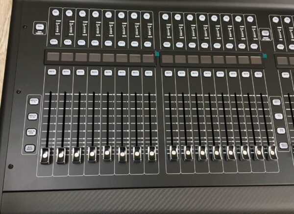 Midas M32 Live
