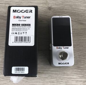 Mooer Baby Tuner accordatore