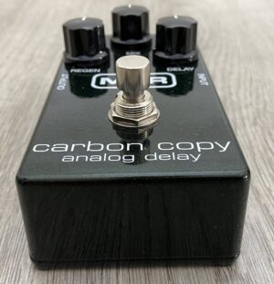 MXR M169 Carbon Copy Delay