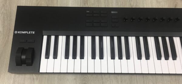 Native Instruments Komplete Kontrol A61