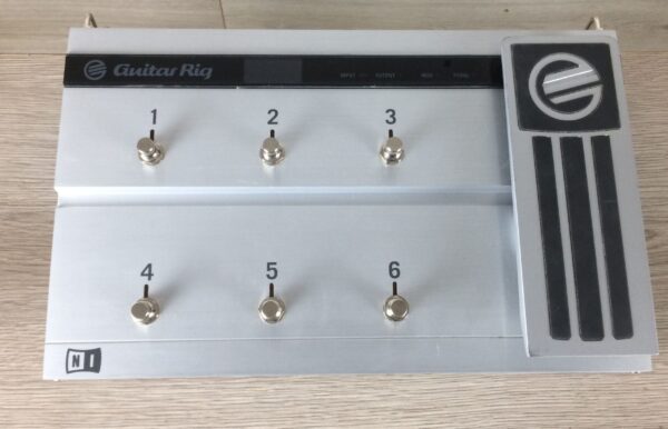 Native Instruments Rig Kontrol 2