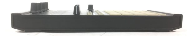 Native Instruments Traktor Kontrol F1