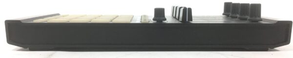 Native Instruments Traktor Kontrol F1