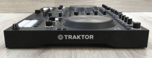Native Instruments Traktor Kontrol S4 MK3