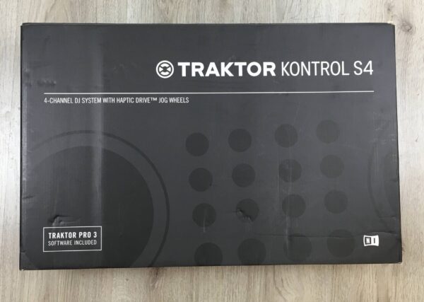 Native Instruments Traktor Kontrol S4 MK3