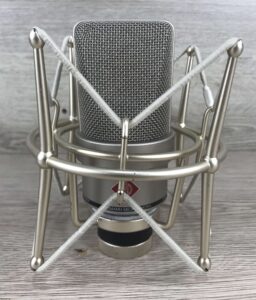 Neumann TLM103
