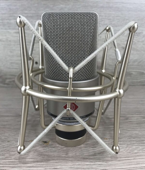 Neumann TLM103