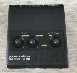 Novation Audiohub 2 X 4 USB