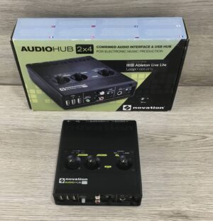 Novation Audiohub 2 X 4 USB