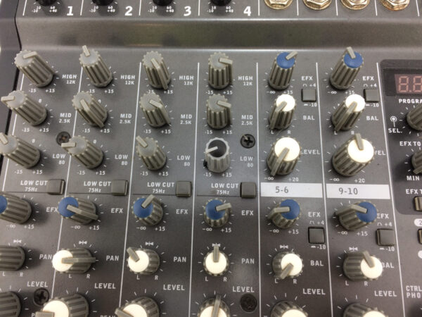 Phonic AM44D