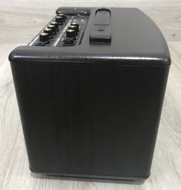 Roland AC-33 RW