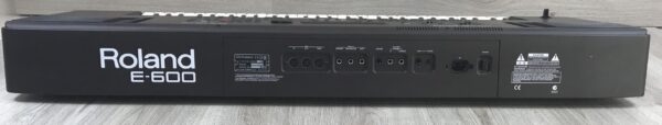 Roland E-600