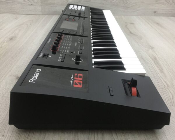 Roland FA-06