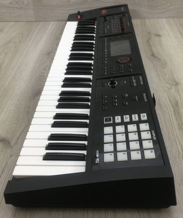 Roland FA-06