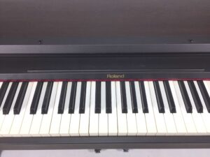 Roland HP 1000S Pianoforte digitale 88 tasti