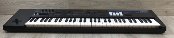 Roland Juno DS61